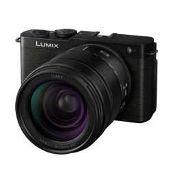 Panasonic Lumix S9 + 28-200 Jet Black